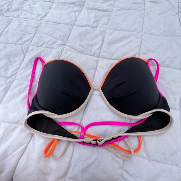 Victoria Secret Swimsuit - Picture 5 of 5